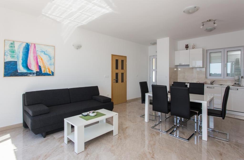 Ari Apartamento