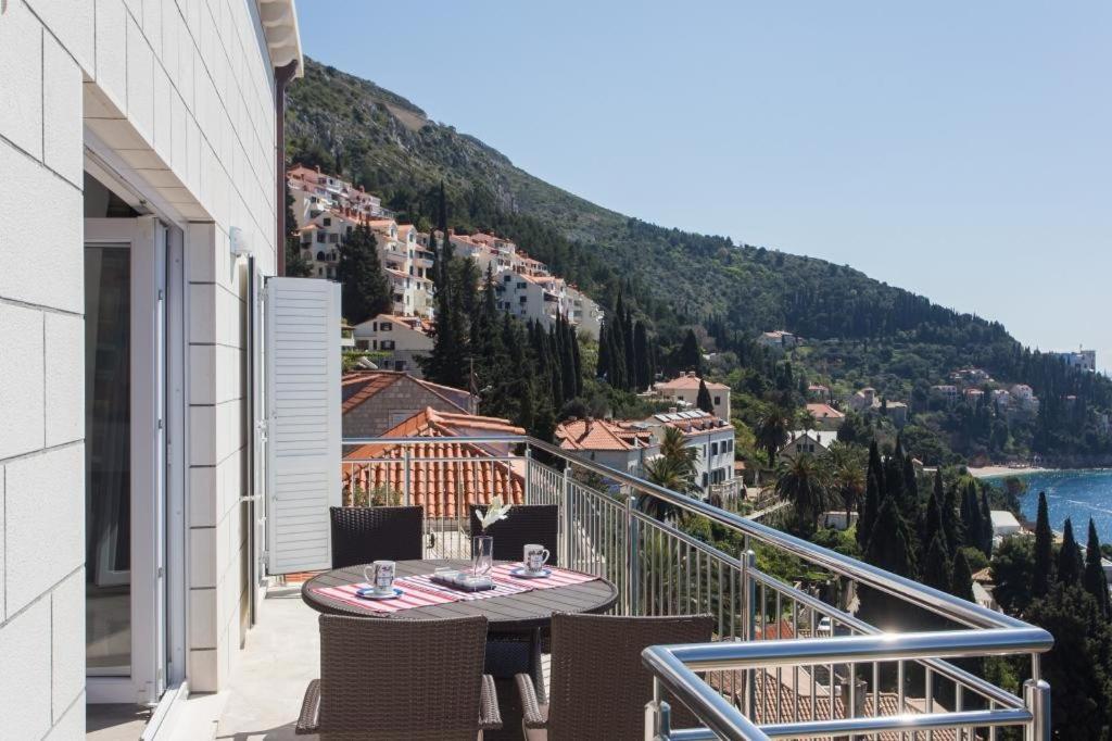 Ari * Dubrovnik